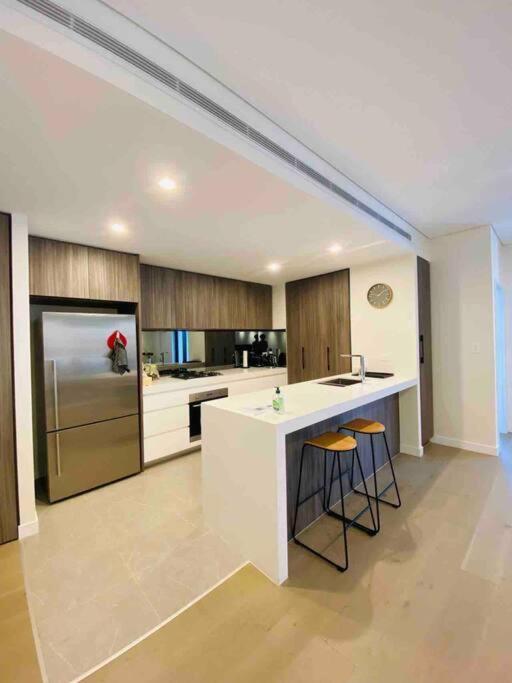 Luxury 3 Bedroom Apartment In Ryde 悉尼 外观 照片